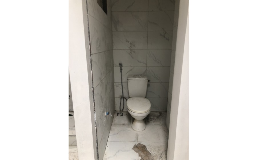 CHO THUÊ MBKD SALON TÓC, VP, TT DẠY HỌC MP CHÙA QUỲNH, 4 TẦNG, 62M2, MT 5.8M, GIÁ 35 TRIỆU